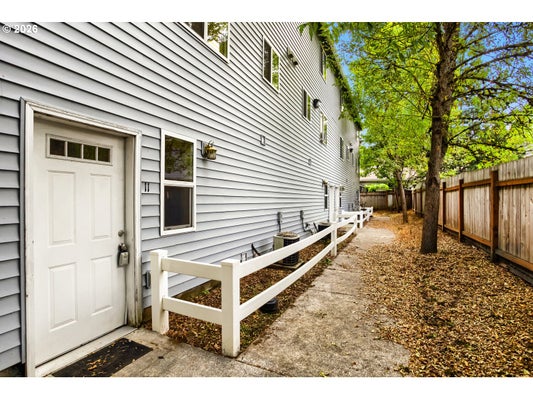 2539 SE 141ST AVE # 2, PORTLAND, OR 97236 - Image 37236aeb6a41f4f37a3e8bb769748e38/1379191657