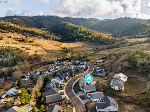 A home in Roseburg