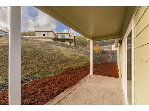 A home in Roseburg