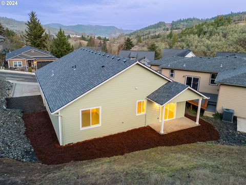 A home in Roseburg