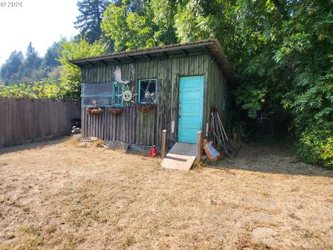 A home in Cottage Grove