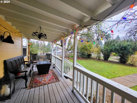 A home in Cottage Grove