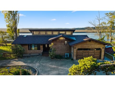 57555 PARKERSBURG RD Bandon OR 97411