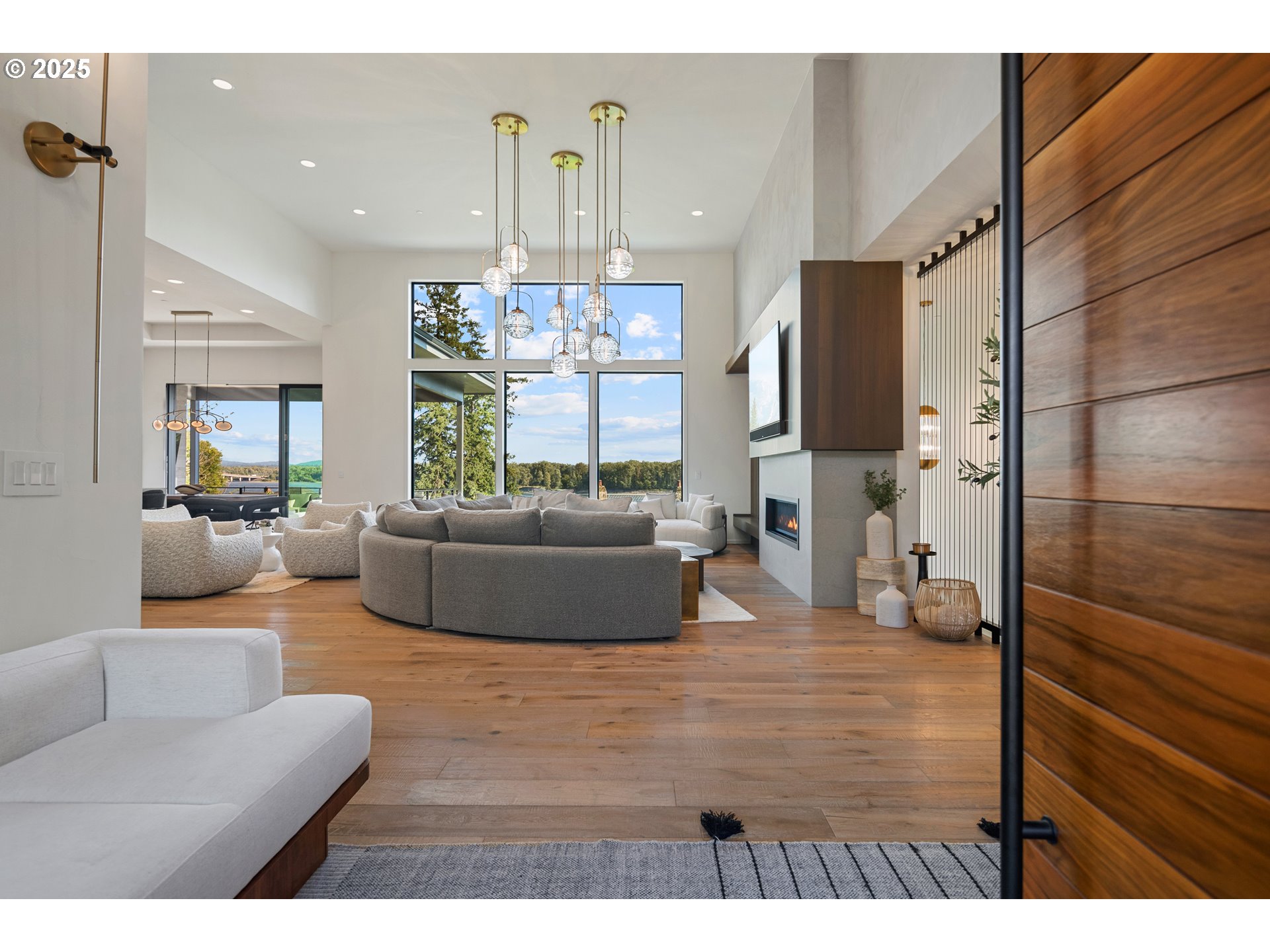 11011 SE EVERGREEN HWY