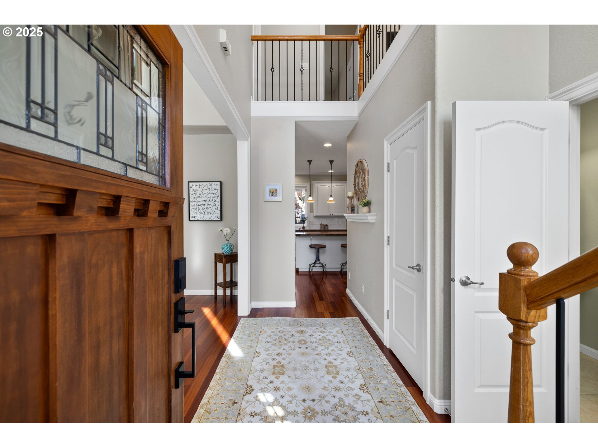877 W LOOKOUT RIDGE DR