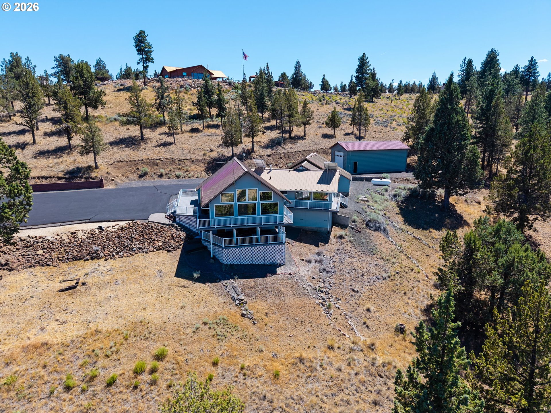 4252 SW LAKEVIEW DR
