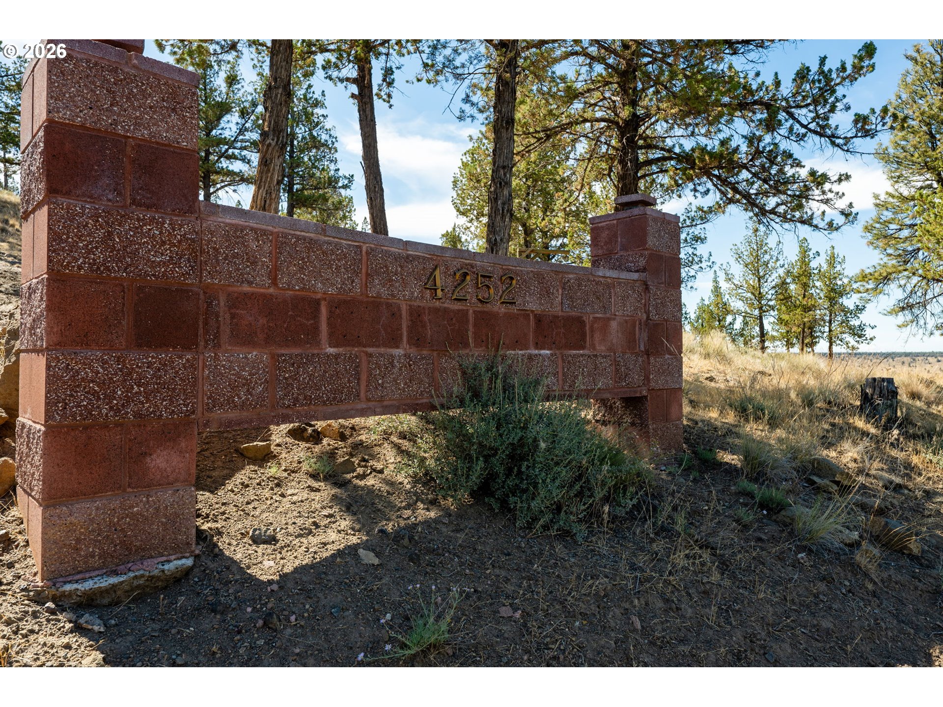 4252 SW LAKEVIEW DR