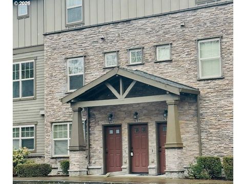 621 NE GARSWOOD LN Hillsboro OR 97006