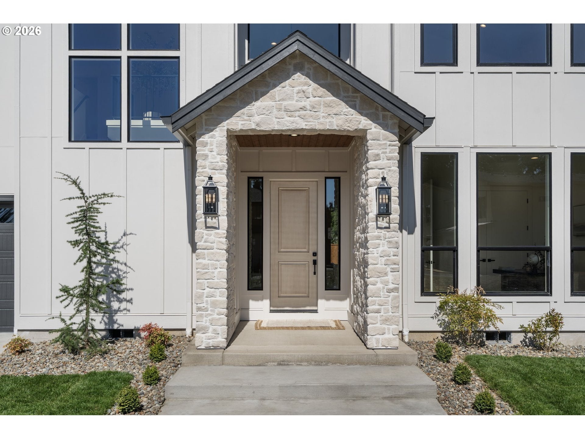 5812 NE 111TH CIR