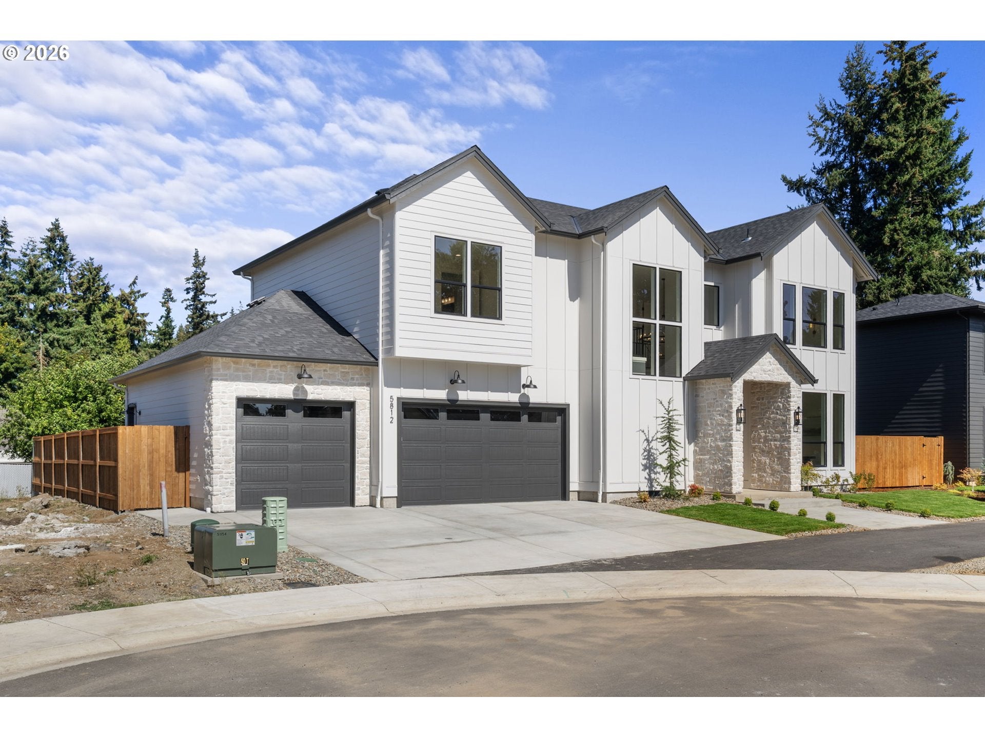 5812 NE 111TH CIR