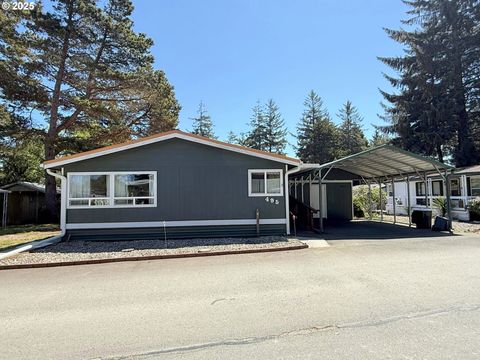 495 SHOREPINES AVE Coos Bay OR 97420