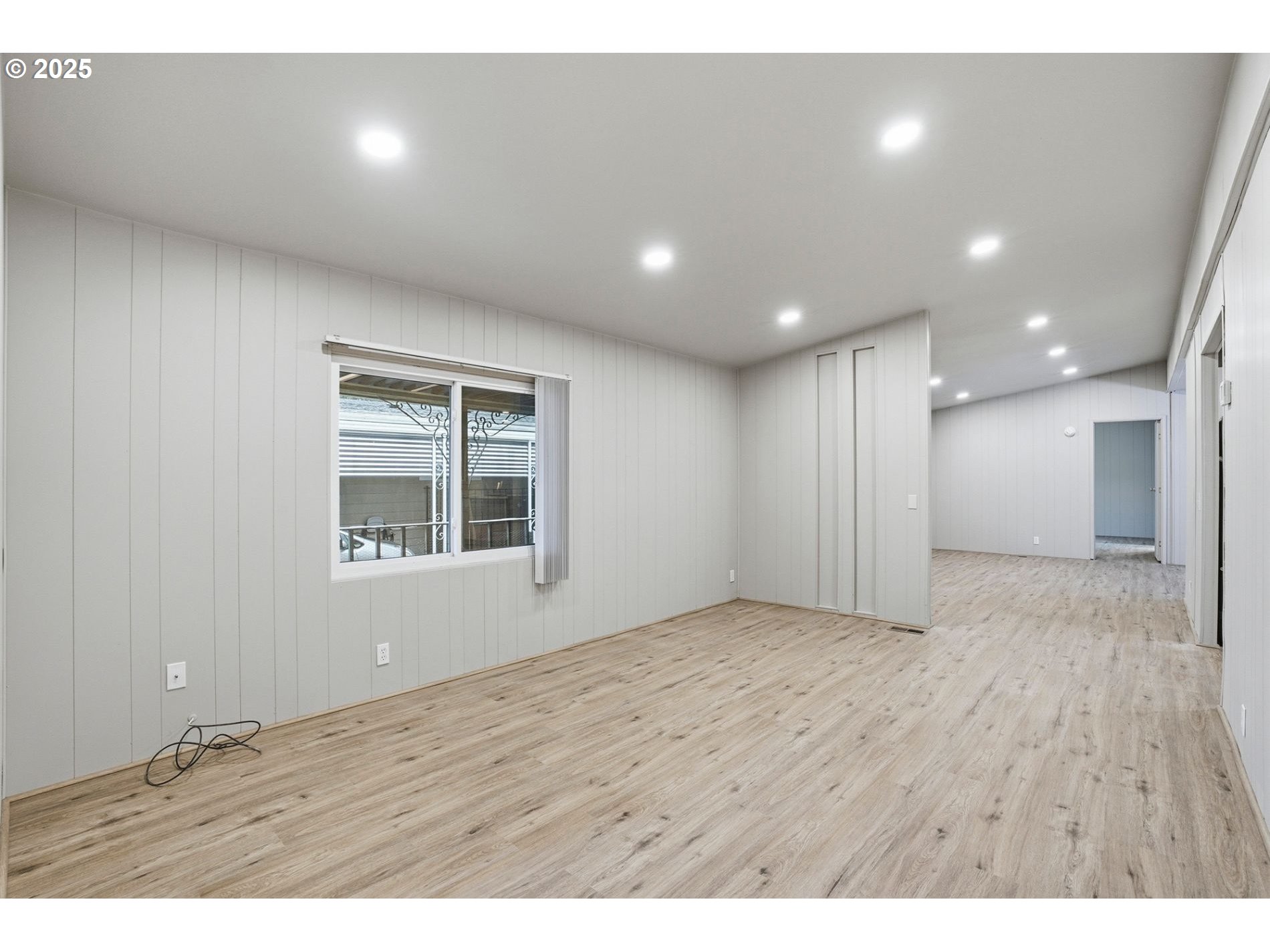 21100 NE SANDY BLVD 59