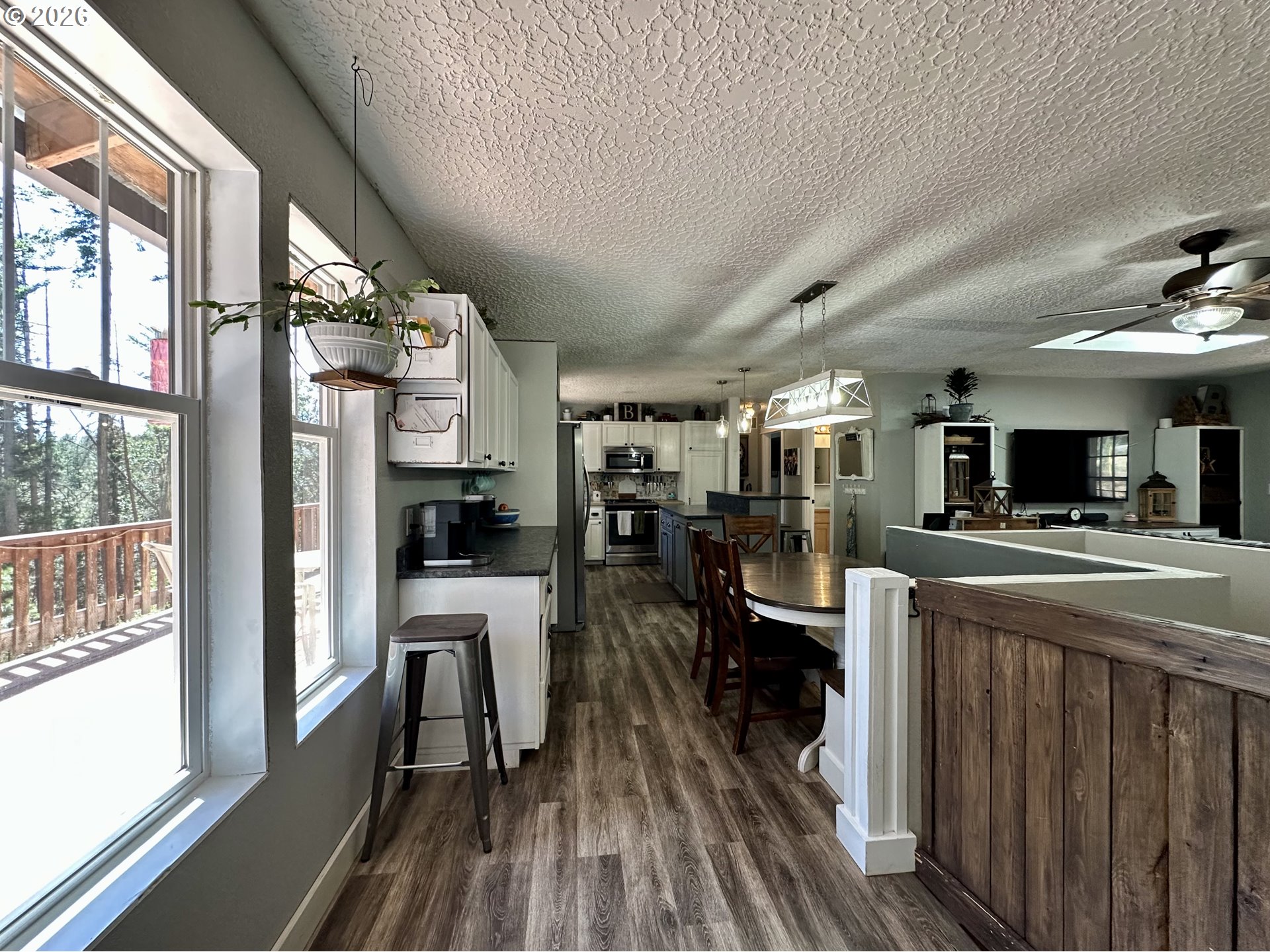 55 WELLMAN LN