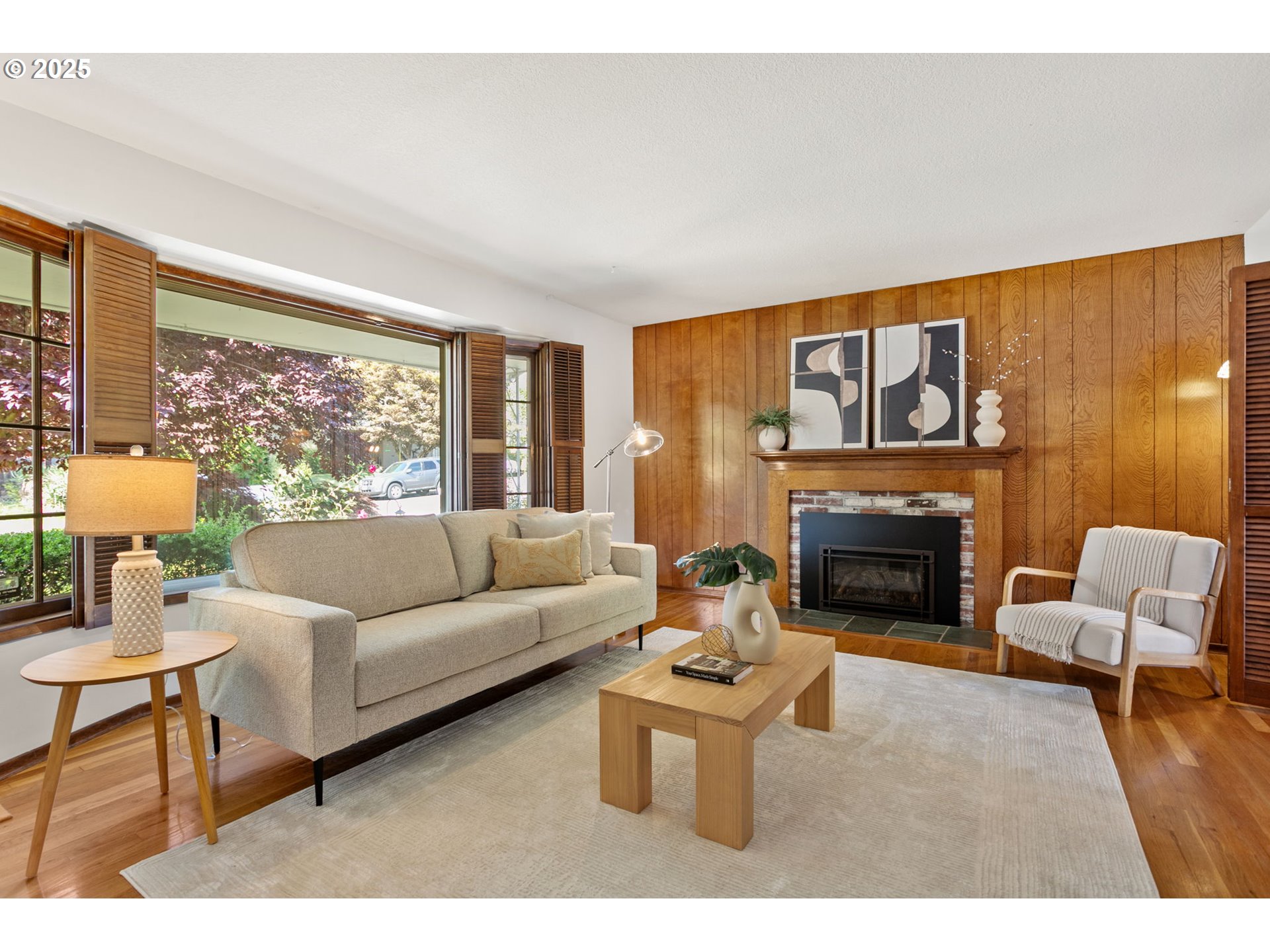 4245 NW CARLTON CT