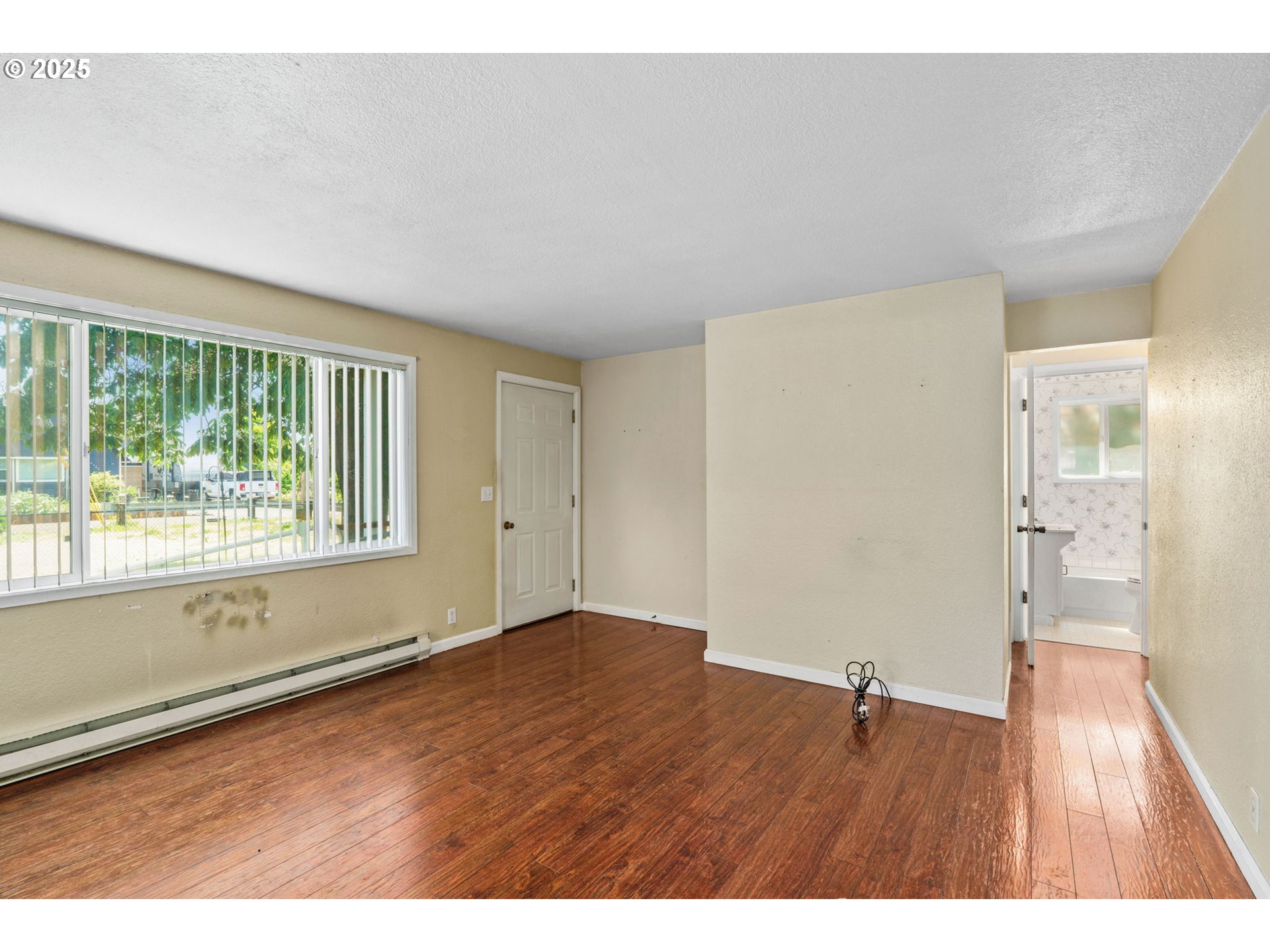 2386 CLEAR VUE LN