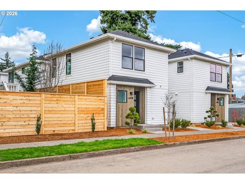 6491 SE RAMONA ST B Portland OR 97206