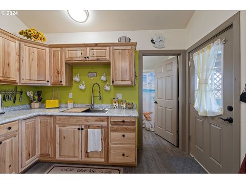 A home in Prineville