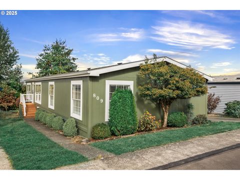 809 SW CRESTVIEW WAY Troutdale OR 97060