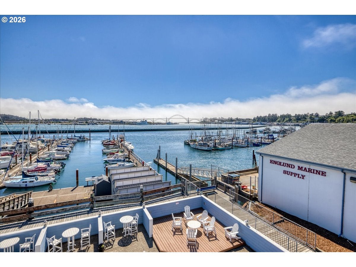 890 SE BAY BLVD 317