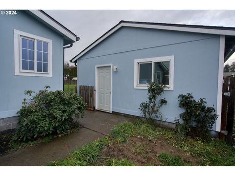 A home in Hood River