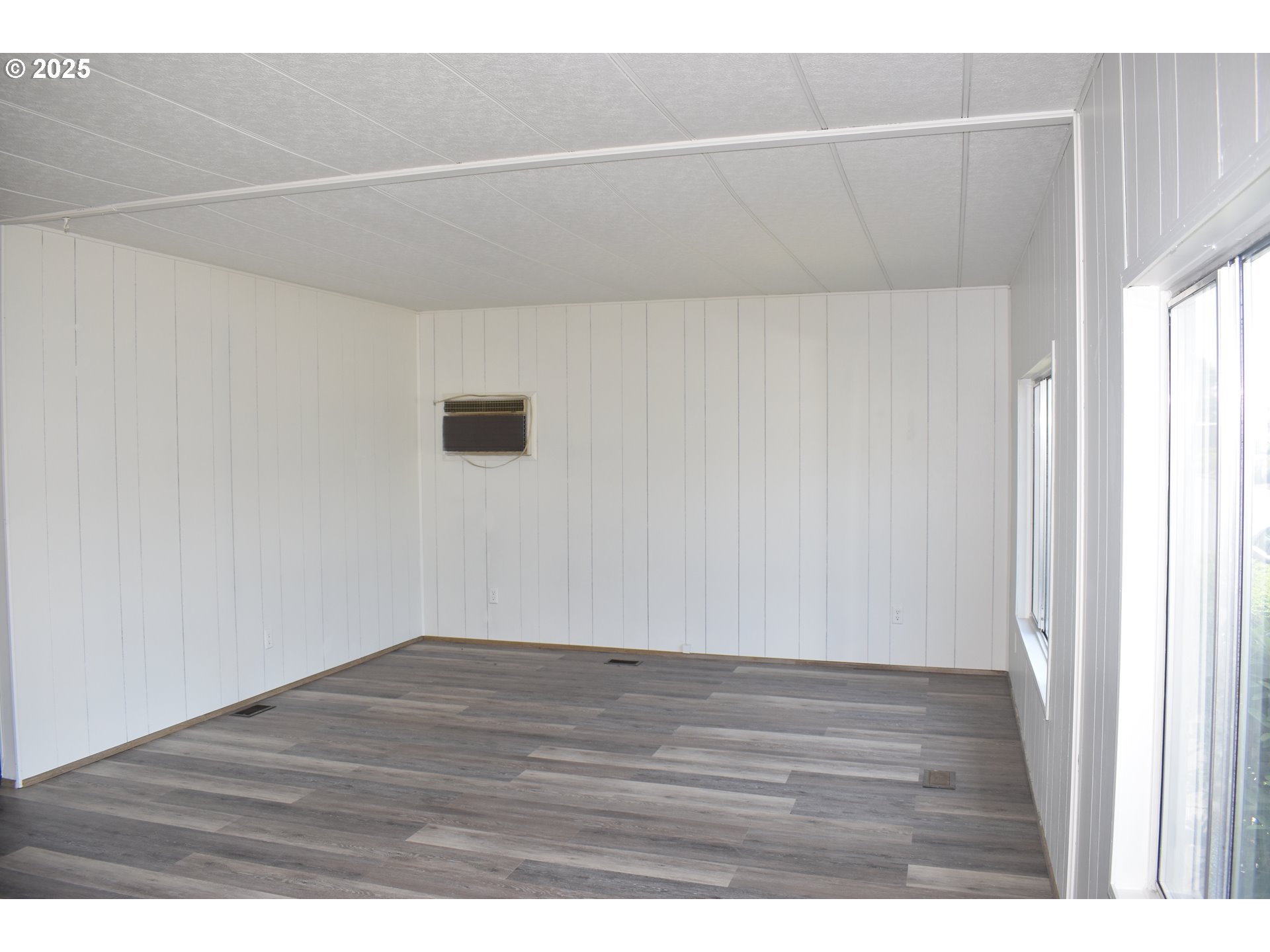 1800 LAKEWOOD CT 74