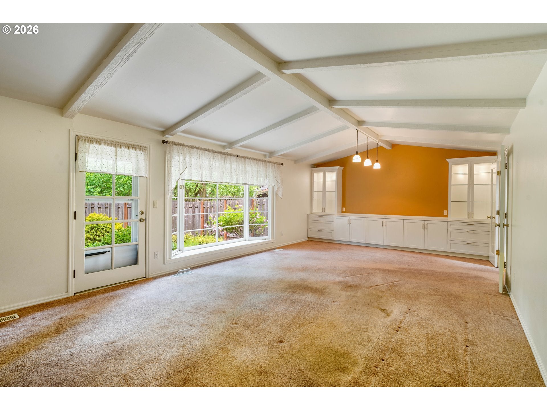 4321 WOODSIDE CIR