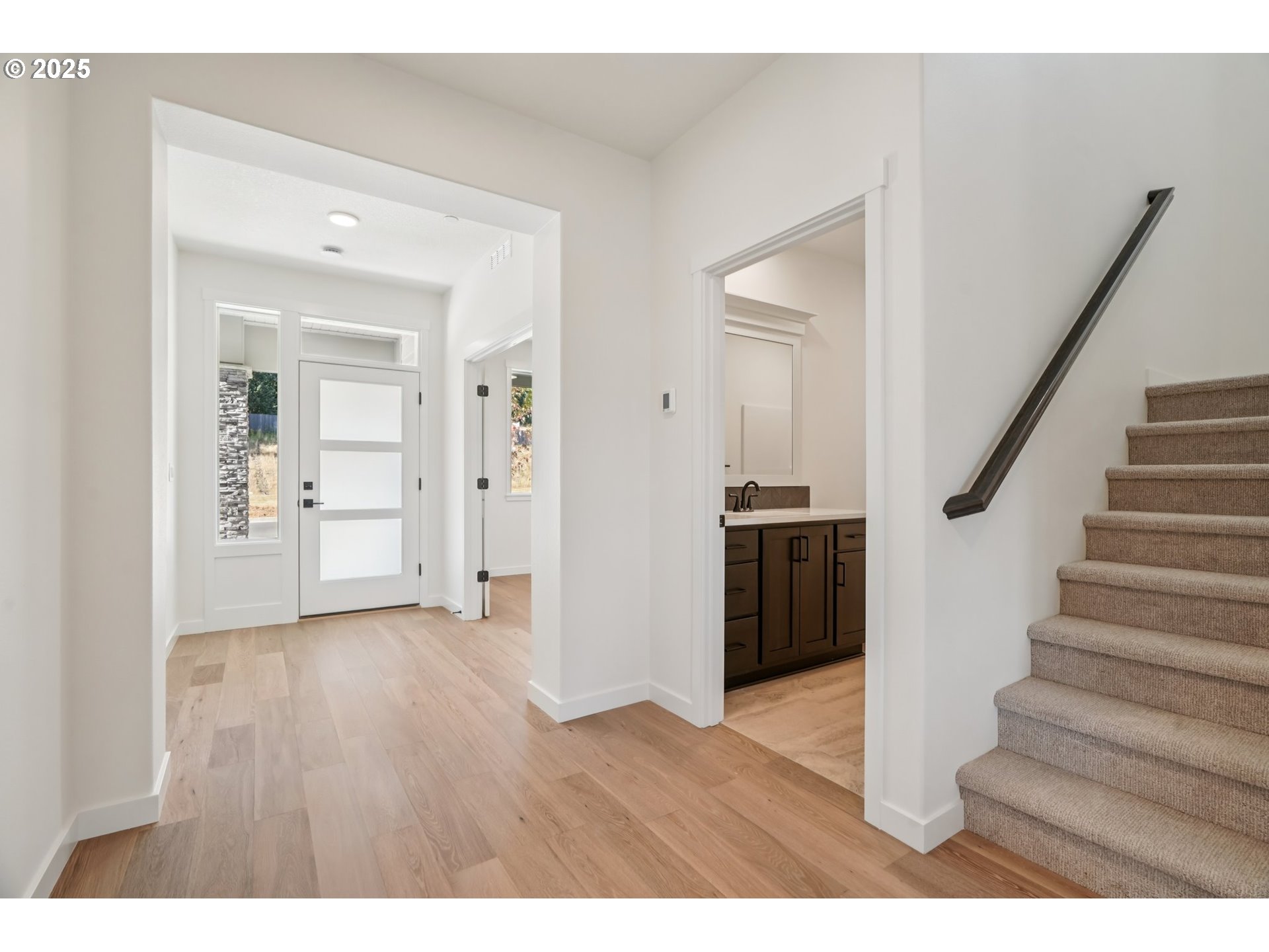 410 W 20TH WAY