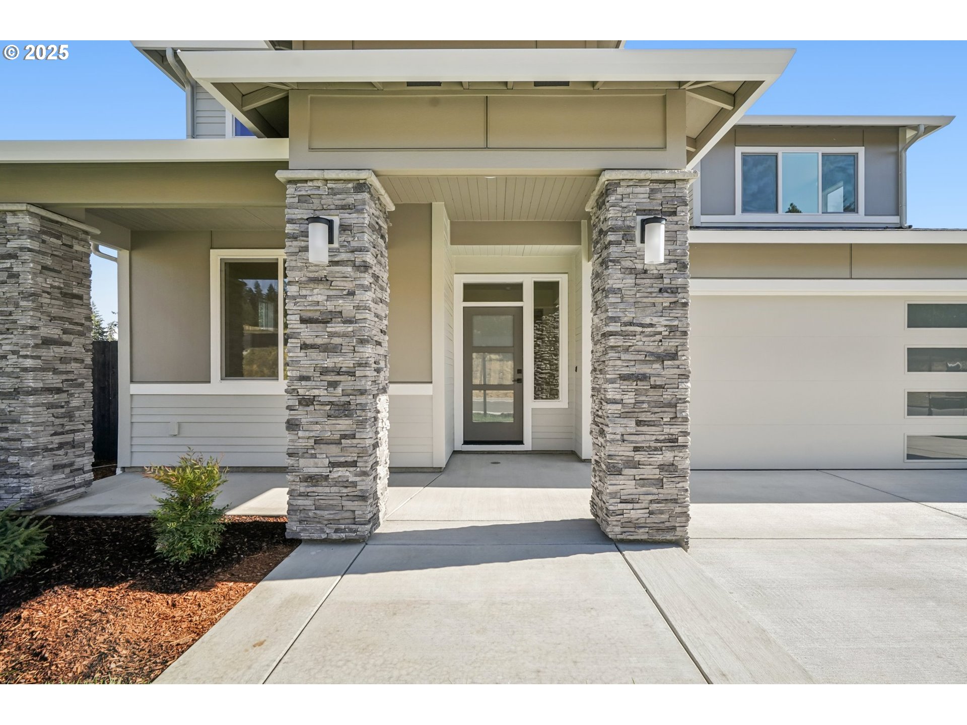 410 W 20TH WAY