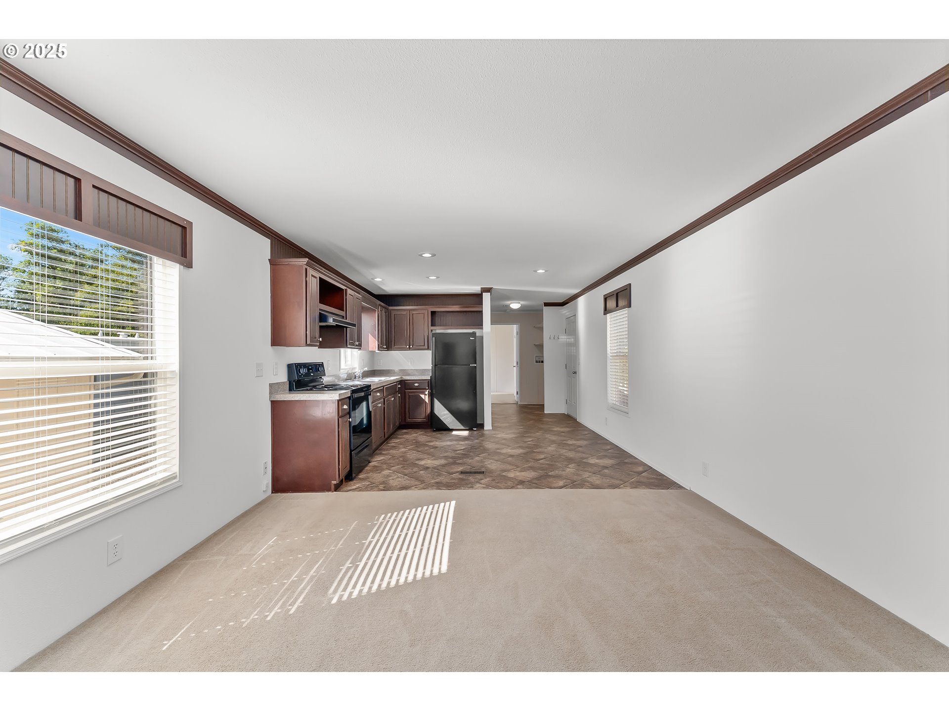 201 NE Peggy AVE 6