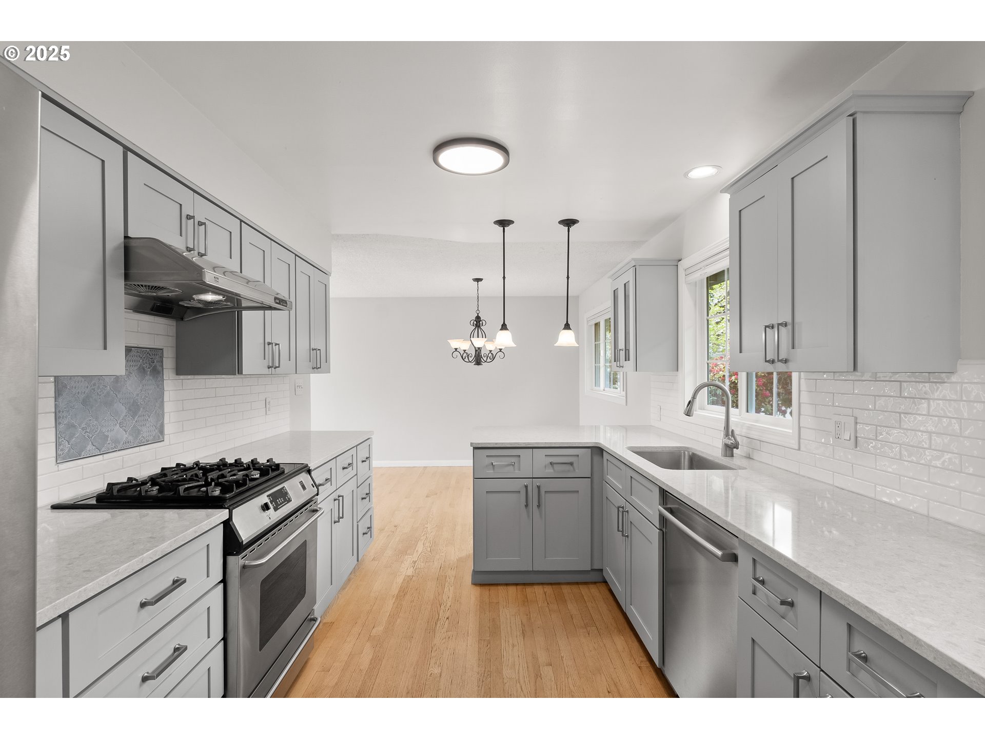 10185 SW VIEW TER
