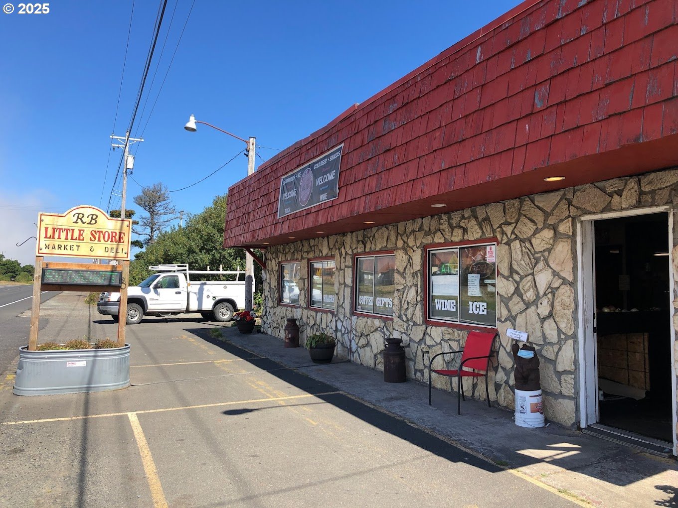 Rockaway Beach, Oregon 97136, United States, ,Commercial,Pending,80315