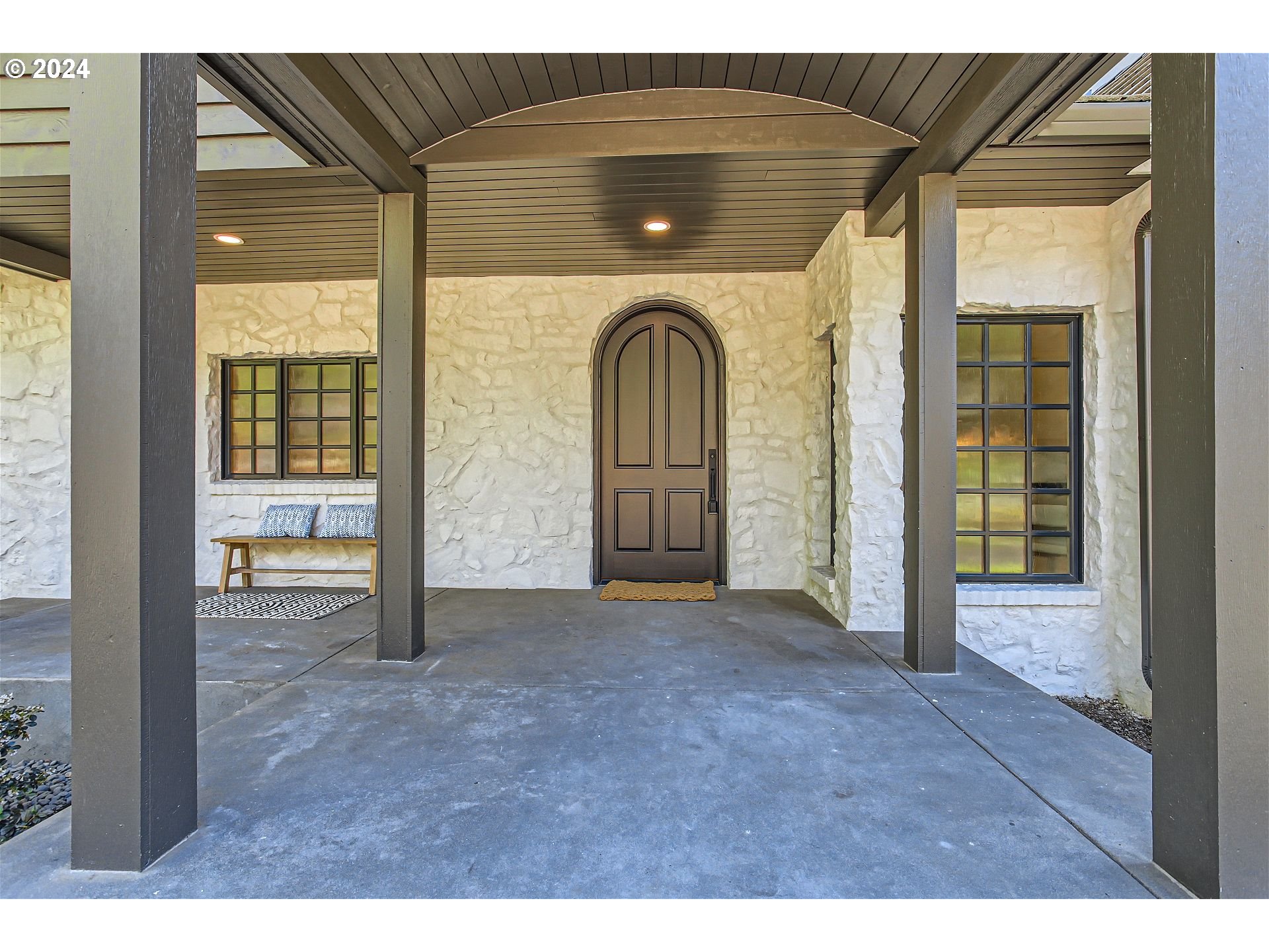 13210 SW IRON MOUNTAIN BLVD