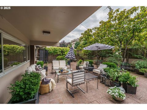 2323 SW PARK PL 105-6 Portland OR 97205