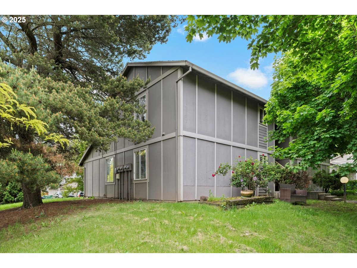 9750 SW LOOKOUT TER