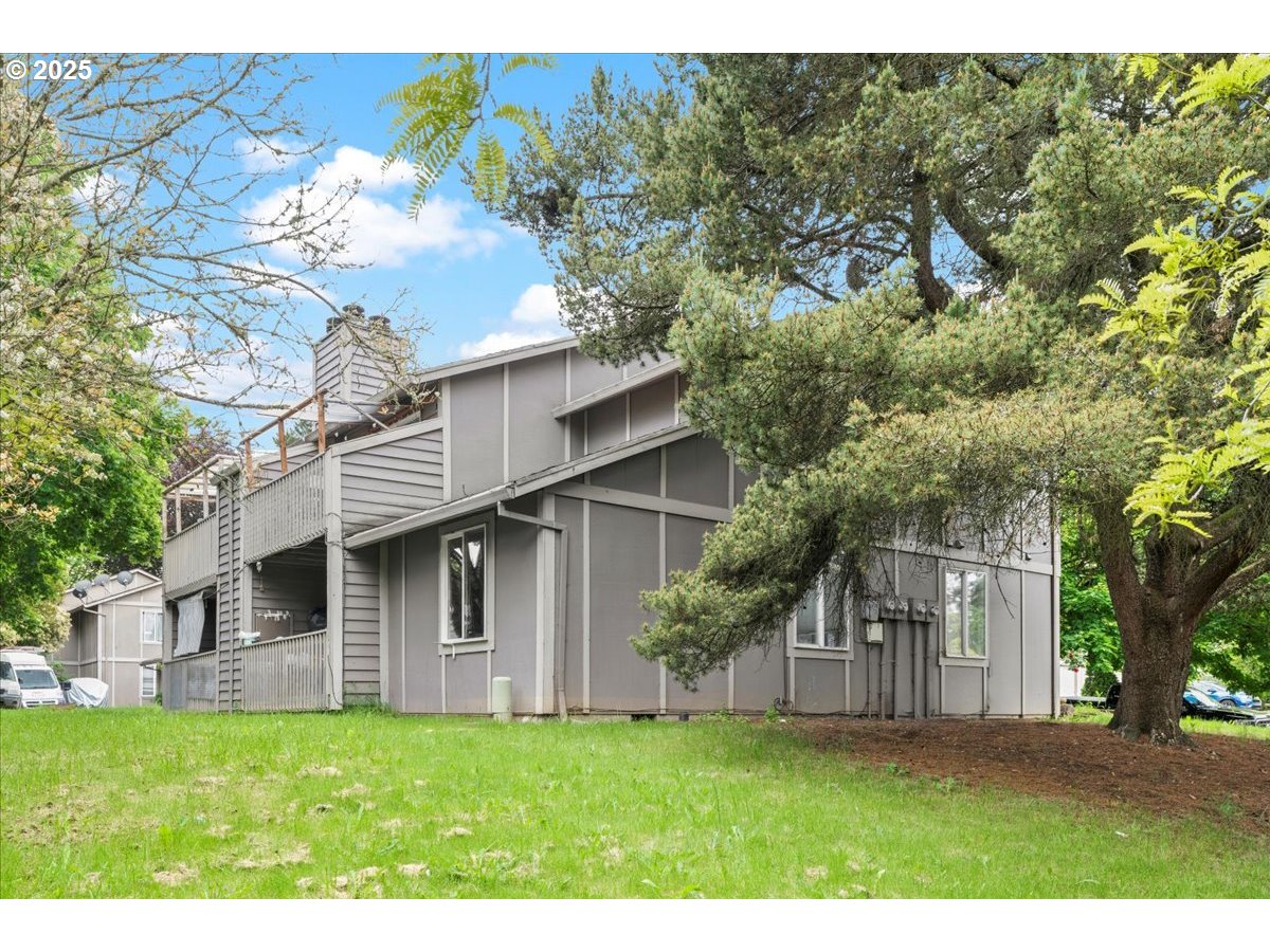 9750 SW LOOKOUT TER