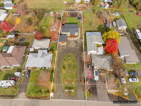 A home in Roseburg