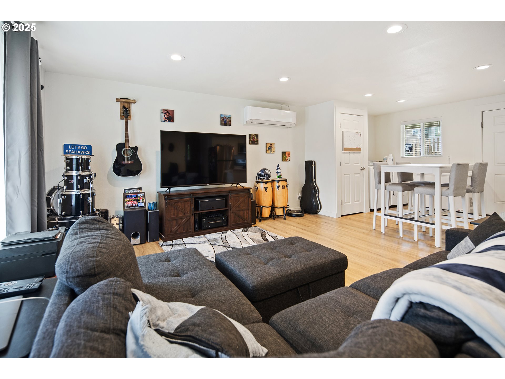 1002 CEDAR ST