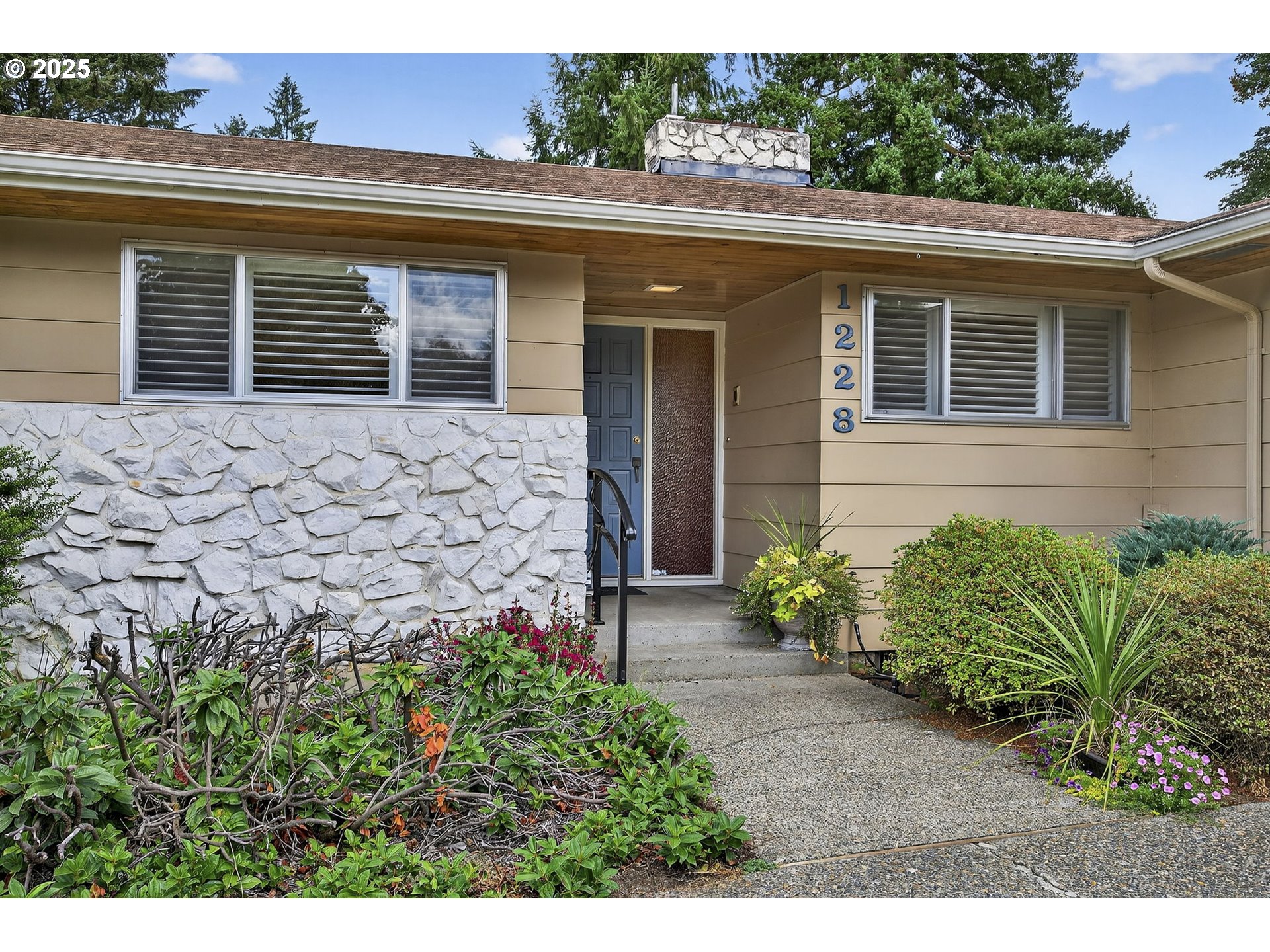 1228 NE 137TH AVE