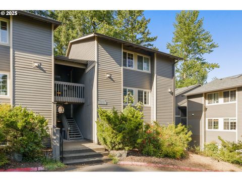 2409 SW NEBRASKA ST 10 Portland OR 97239
