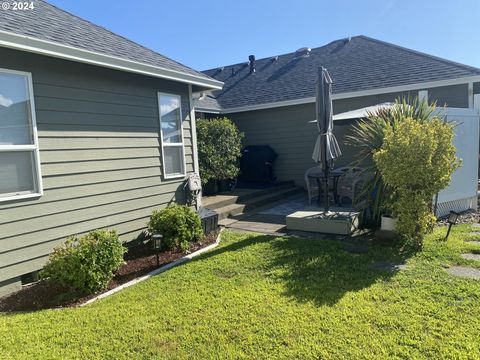 A home in Roseburg