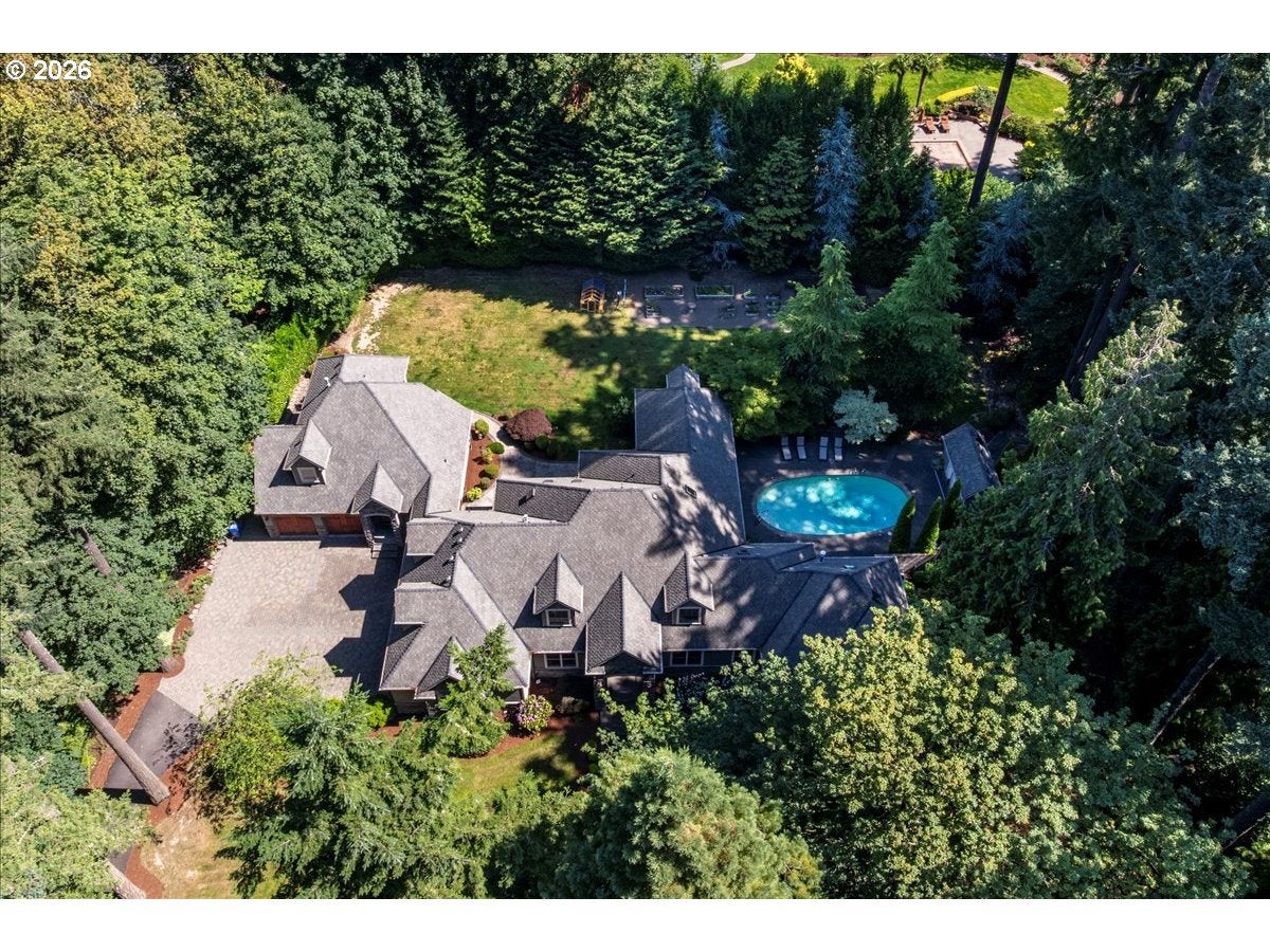 1261 SW UNDERHILL RD