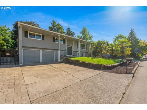 2706 SE SPRUCE ST Hillsboro OR 97123