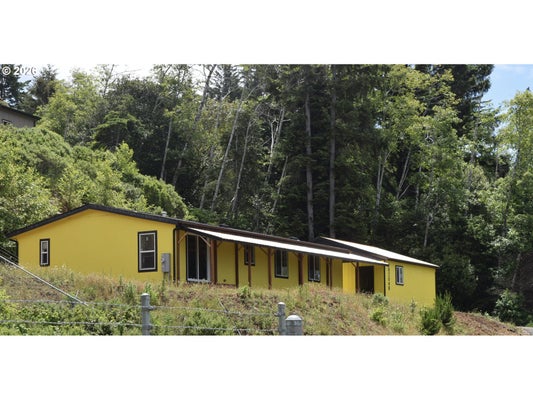 29204 WALLACE ST # B, GOLD BEACH, OR 97444 - Image 3911c8ebbdfec4afbb16b3775fc7d417/2657215062