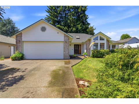 Photo of 1679 SW Goucher St, McMinnville, OR 97128 (MLS # 413486202)