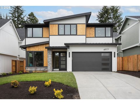 4977 summit ST West Linn OR 97068