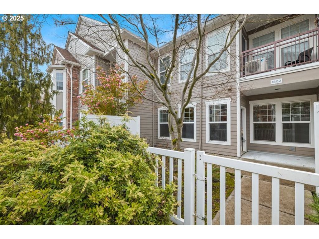 listing image 0