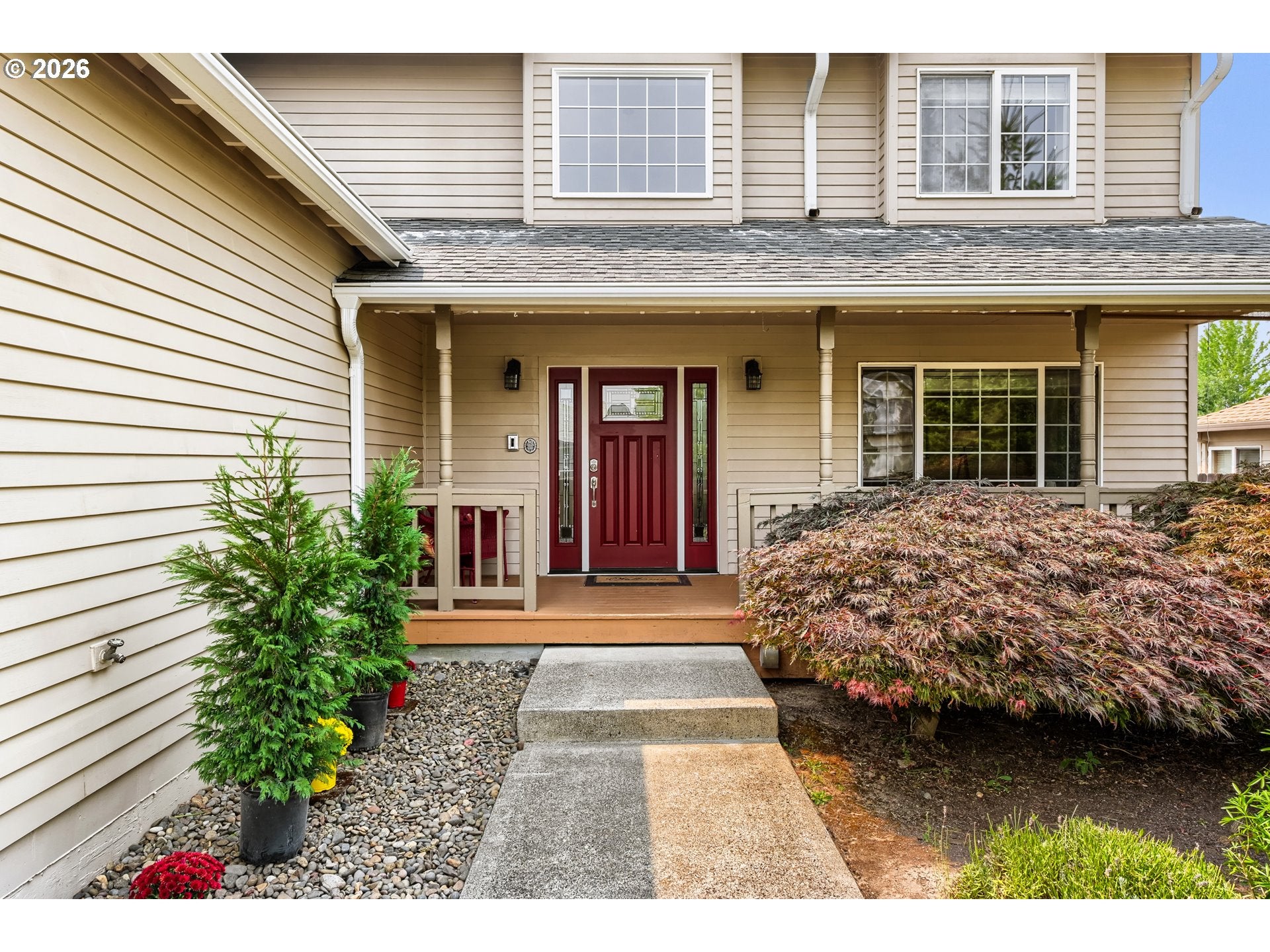 2593 NE LORIE DR