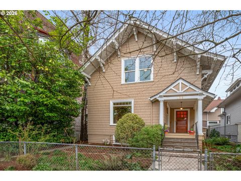 928 SE 37TH AVE Portland OR 97214