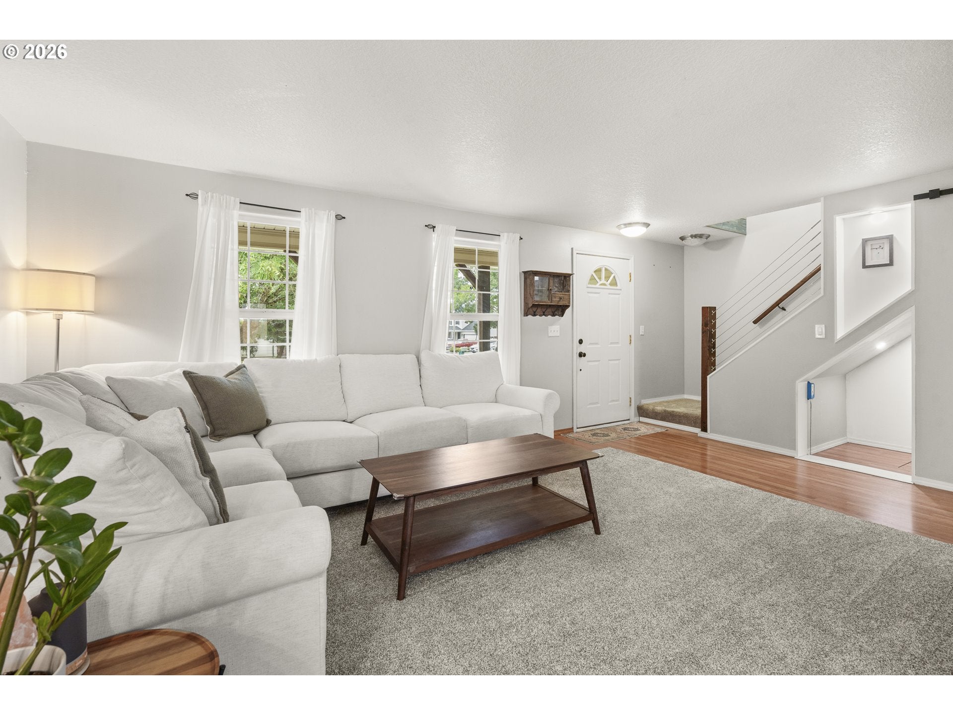 1101 E SUNSET DR
