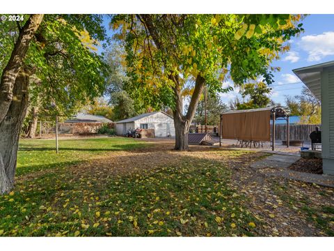 A home in Hermiston